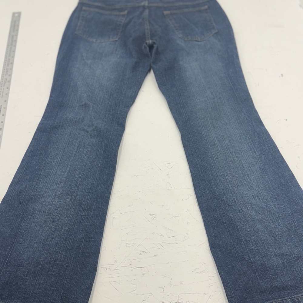 Stylish Indigo Flare Women's Jeans